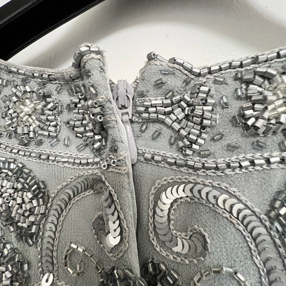 J KARA Formal Gown/Dress with Beaded Sequin Embellished Bodice and Chiffon Skirt - Picture 9 of 9